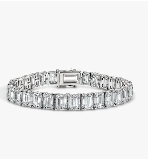 the alaia moisssanite bracelet in sterling silver