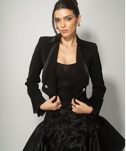 a touch of glamour cropped blazer black