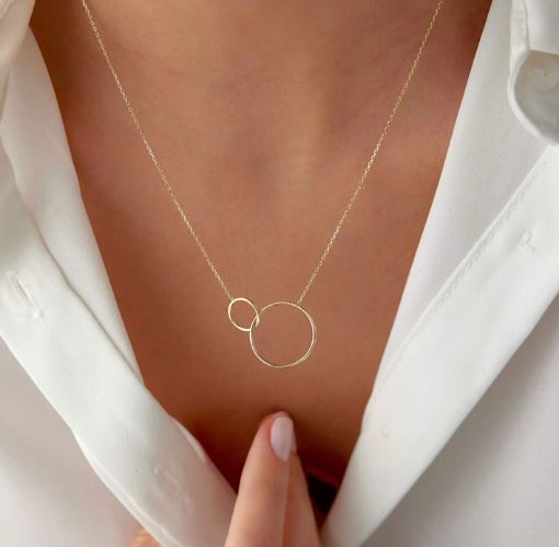 solid gold interlocking necklace